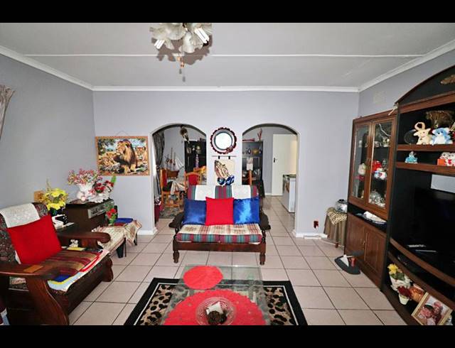 3 BEDROOM HOUSE FOR SALE IN KLOPPERPARK